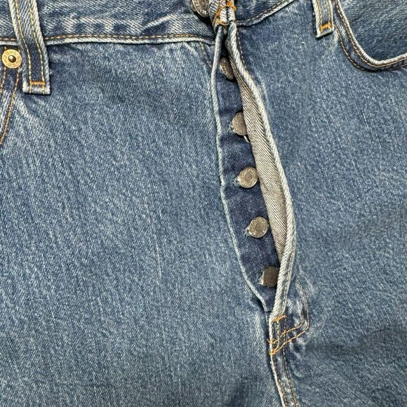 Vintage Levis 501 Button Fly Jeans Made In Guatemala 38 x 32 Light Blue Wash - Picture 9 of 16